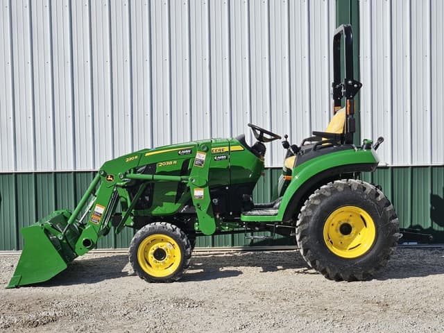 Image of John Deere 2038R equipment image 2
