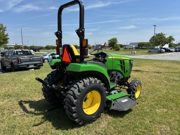 Image of John Deere 2038R equipment image 3