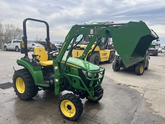 Image of John Deere 2038R equipment image 1