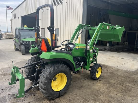 Image of John Deere 2038R equipment image 3