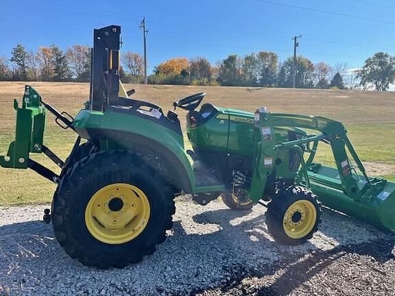 Image of John Deere 2038R equipment image 2