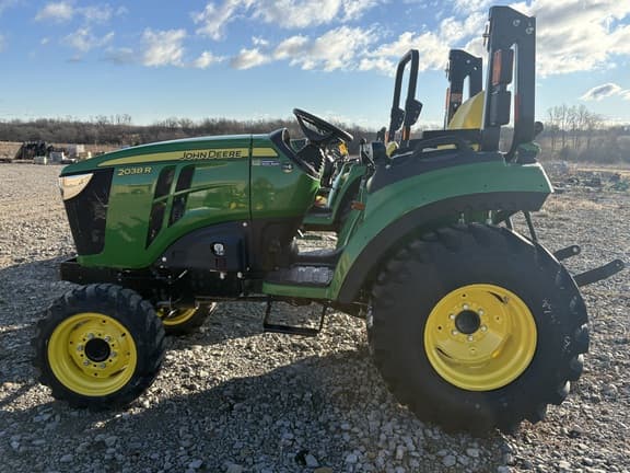 Image of John Deere 2038R equipment image 1