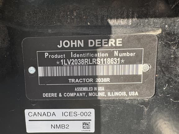 Image of John Deere 2038R equipment image 2