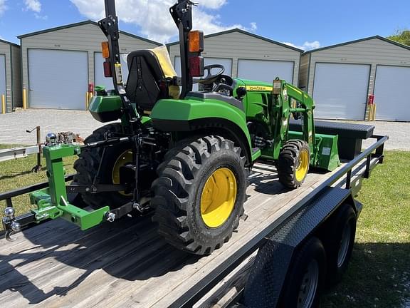 Image of John Deere 2038R equipment image 3