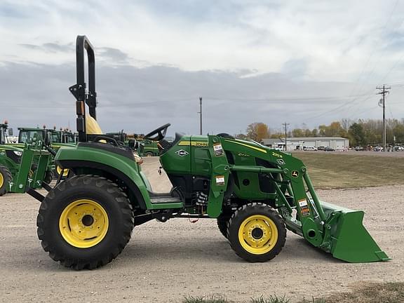 Image of John Deere 2038R equipment image 4