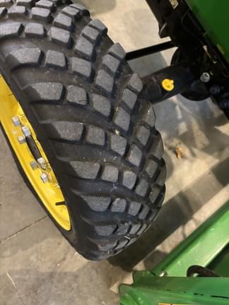 Image of John Deere 2038R equipment image 2