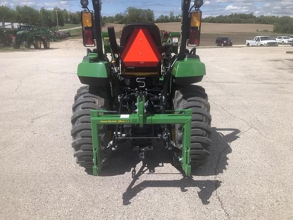 Image of John Deere 2038R equipment image 3