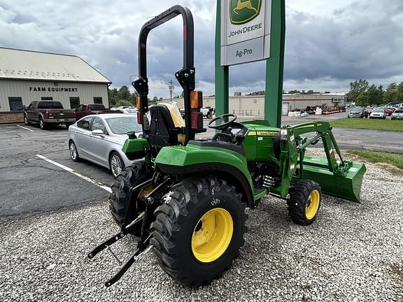 Image of John Deere 2038R equipment image 3