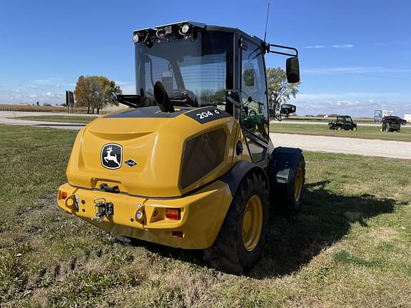 Image of John Deere 204G equipment image 3