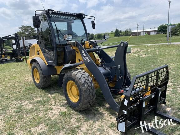 Image of John Deere 204G equipment image 1