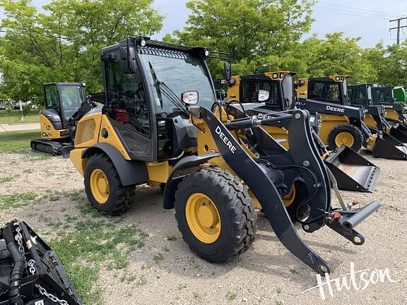 Image of John Deere 204G Primary image