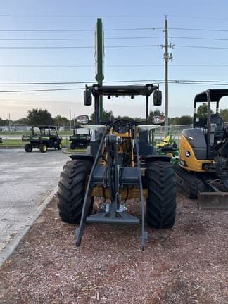 Image of John Deere 204G equipment image 1