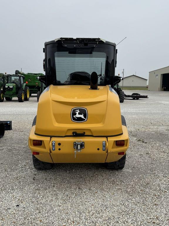 Image of John Deere 204G equipment image 4