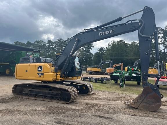 Image of John Deere 210P equipment image 3