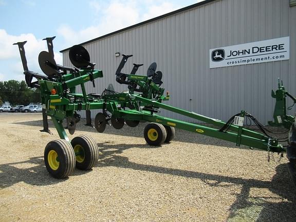 Image of John Deere 2100 equipment image 2