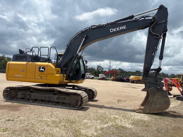 Image of John Deere 210P equipment image 2