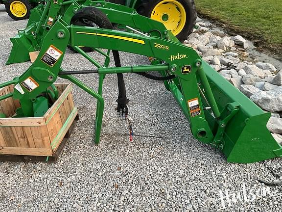 Image of John Deere 220R Primary image