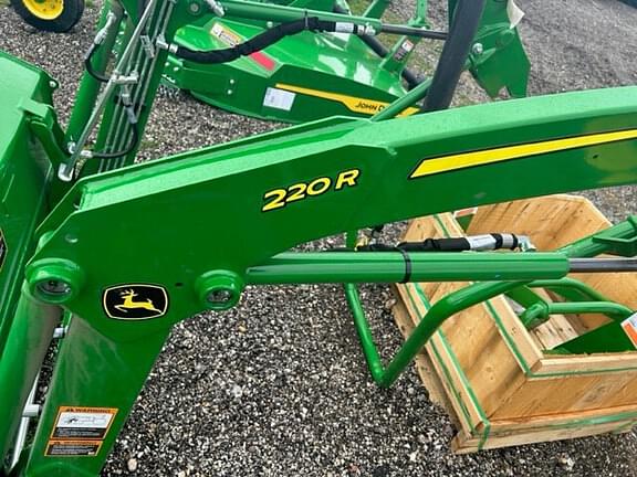 Image of John Deere 220R equipment image 1