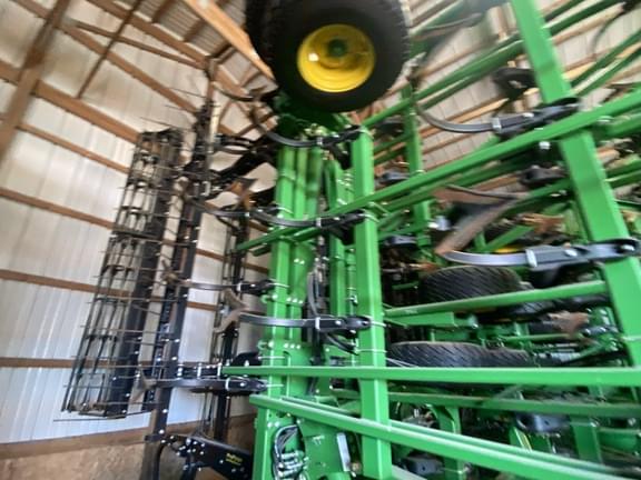 Image of John Deere 2230 equipment image 2
