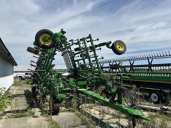 Image of John Deere 2230 equipment image 3