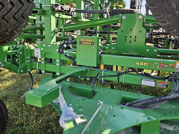 Image of John Deere 2230FH equipment image 1