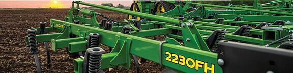 Image of John Deere 2230FH equipment image 2
