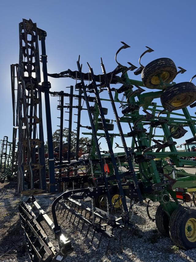 Image of John Deere 2230FH equipment image 1