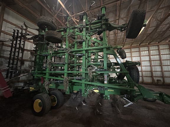 Image of John Deere 2230FH equipment image 3