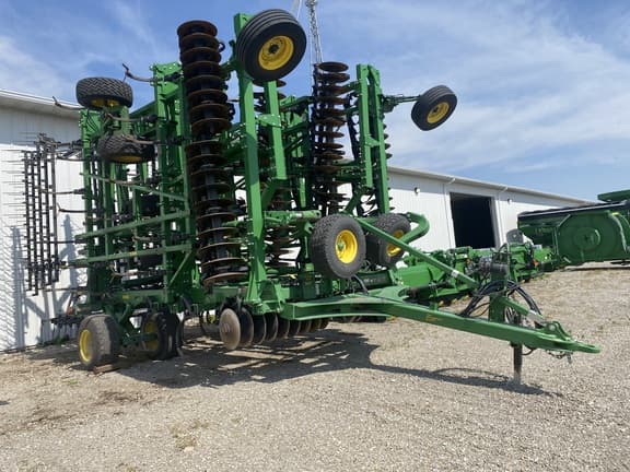 Image of John Deere 2330 Primary image