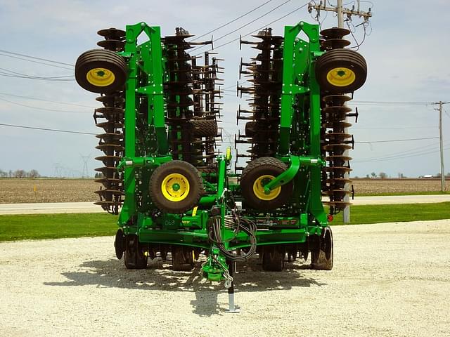 Image of John Deere 2330 equipment image 2