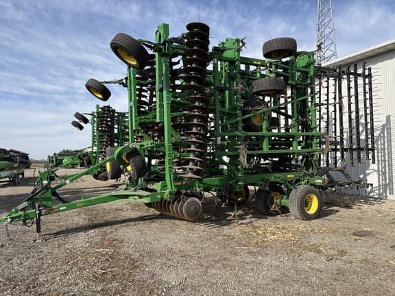 Image of John Deere 2330 equipment image 4