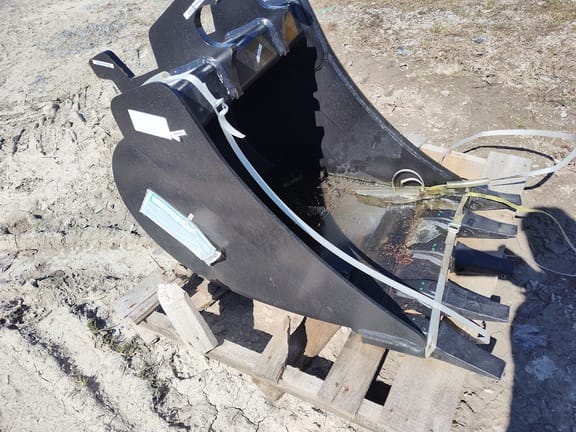 Main image John Deere Compact Excavator Bucket