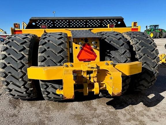 Image of John Deere 2412DE equipment image 2