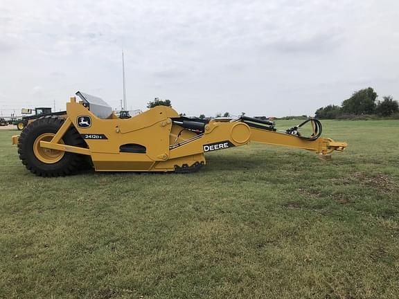 Image of John Deere 2412DE equipment image 2