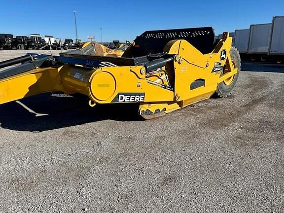 Image of John Deere 2412DE equipment image 1