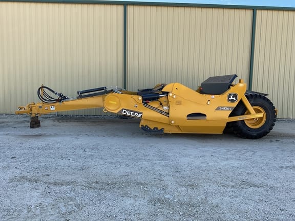 2024 John Deere 2412DE Equipment Image0