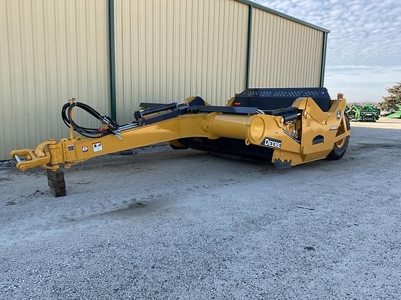 Image of John Deere 2412DE equipment image 1