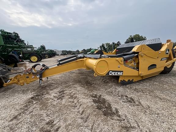 Image of John Deere 2412DE equipment image 3