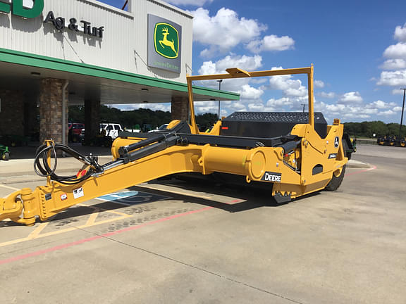 Image of John Deere 2412DE equipment image 1