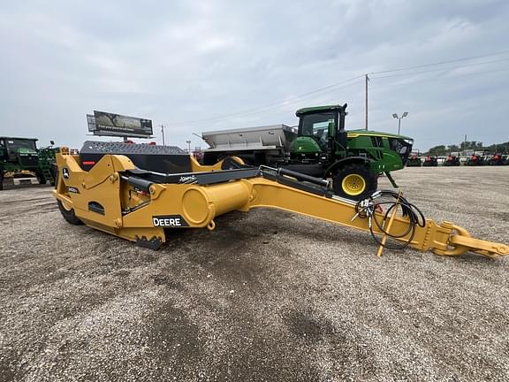 Image of John Deere 2412DE equipment image 3