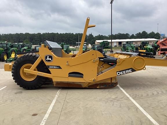 Image of John Deere 2412DE equipment image 3