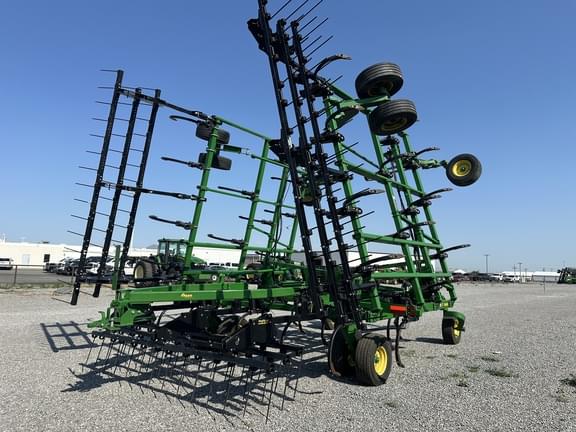 Image of John Deere 2430 equipment image 4