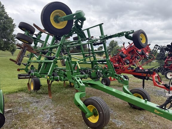 2024 John Deere 2430 Equipment Image0