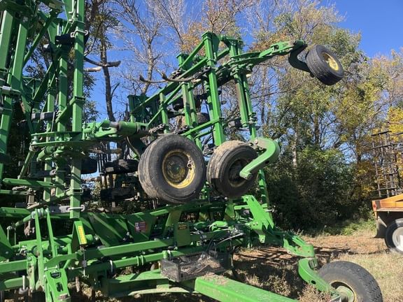 2024 John Deere 2430 Equipment Image0