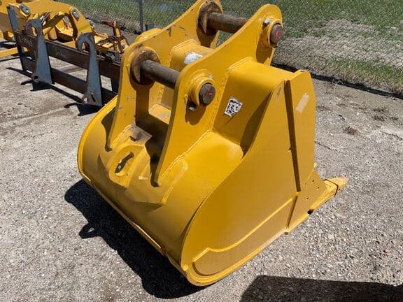 Image of John Deere Excavator Bucket equipment image 2