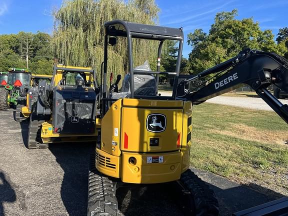 Image of John Deere 26P equipment image 2