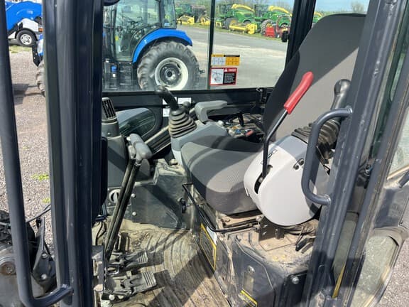 Image of John Deere 26P equipment image 4