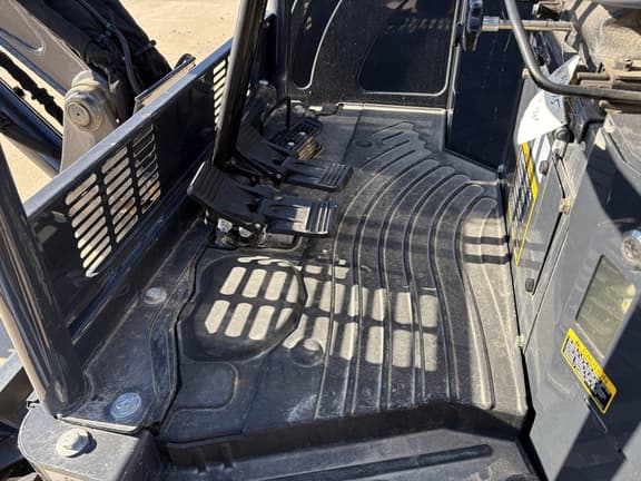 Image of John Deere 26P equipment image 4