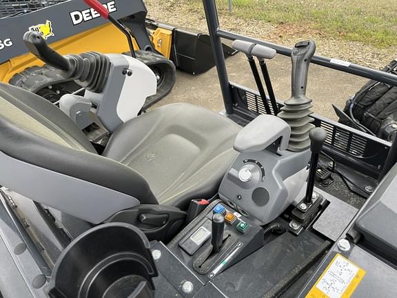 Image of John Deere 26P equipment image 3