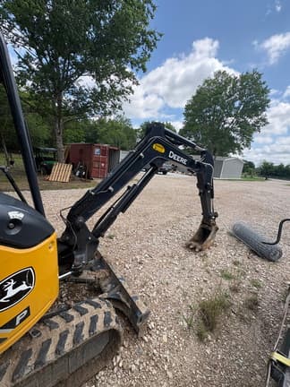 Image of John Deere 26P equipment image 2